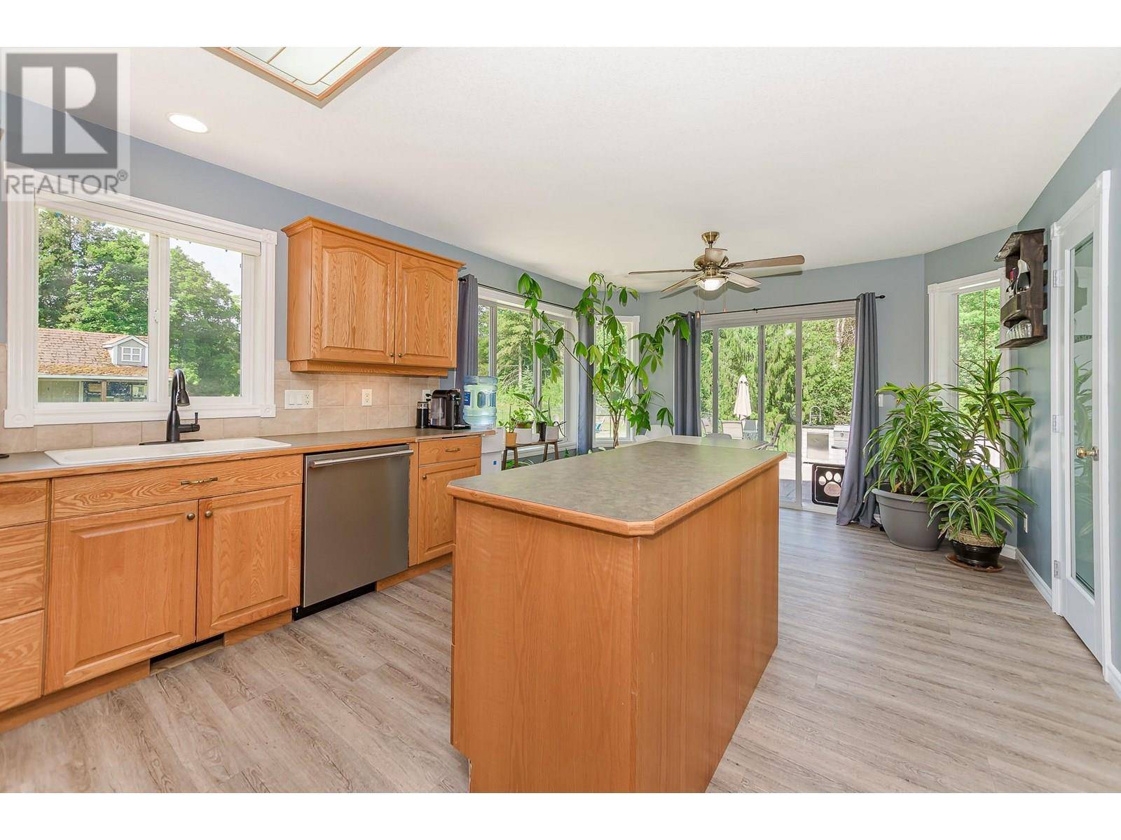 Grindrod, BC V0E1Y0,160 Carlin Street