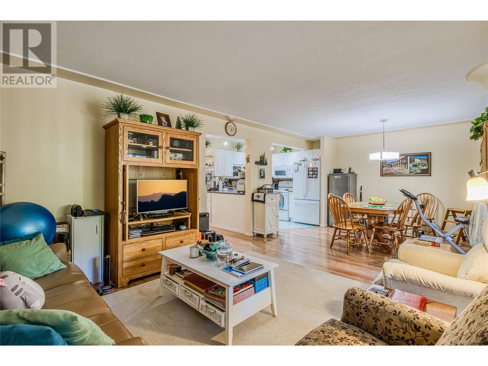Kelowna, BC V4V2M4,415 Commonwealth RD #3303