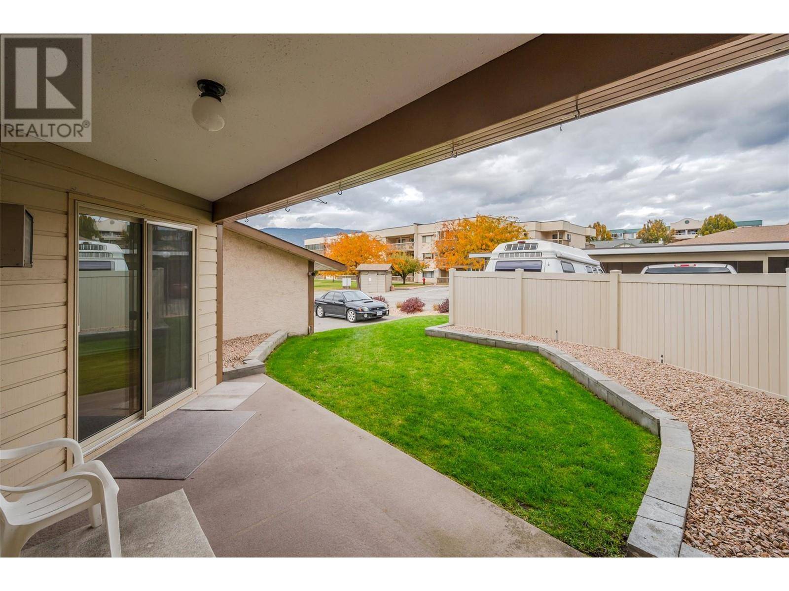 Penticton, BC V2A7M6,1860 Atkinson ST #106