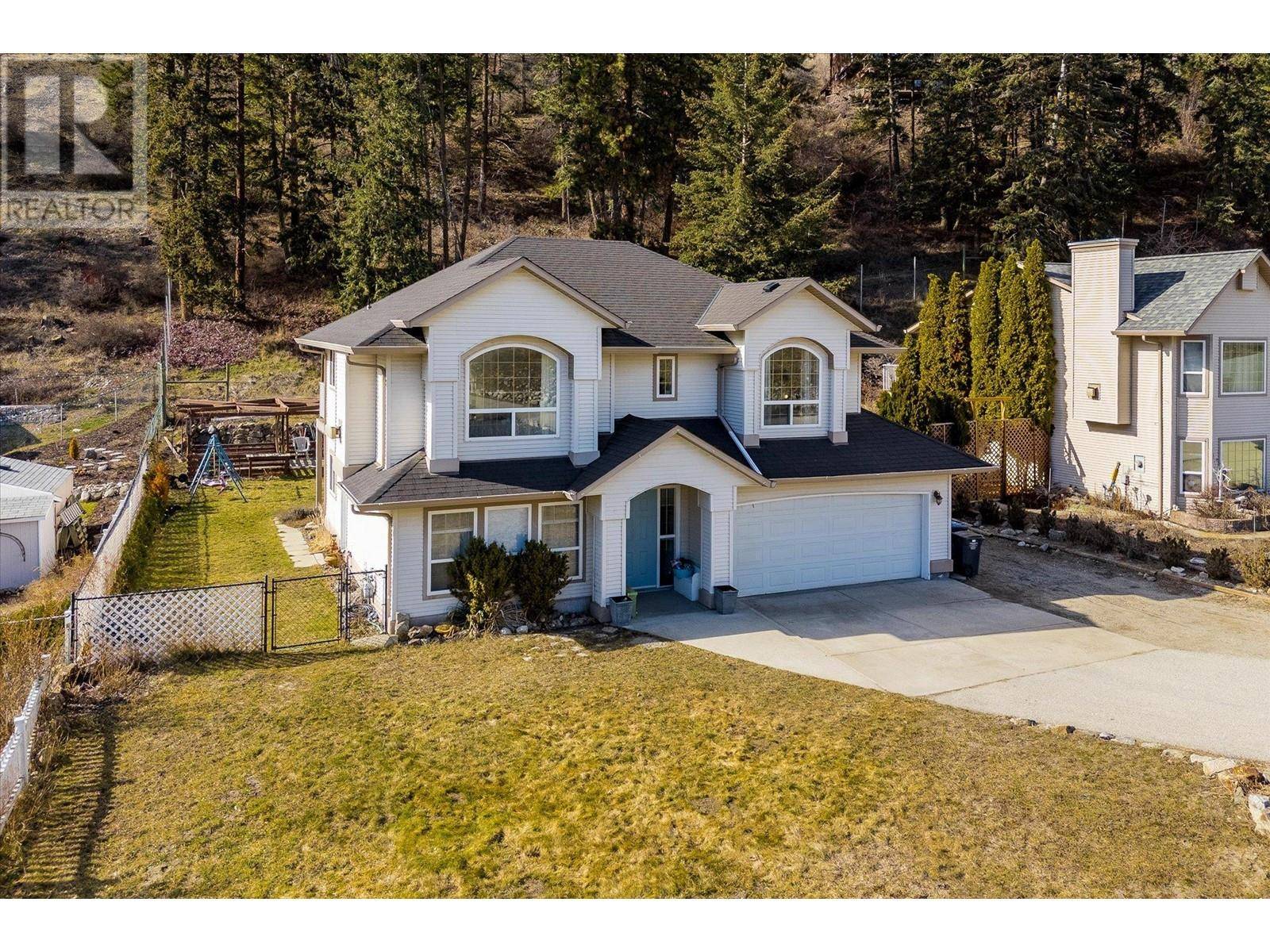 Peachland, BC V0H1X4,5817 Victoria Street