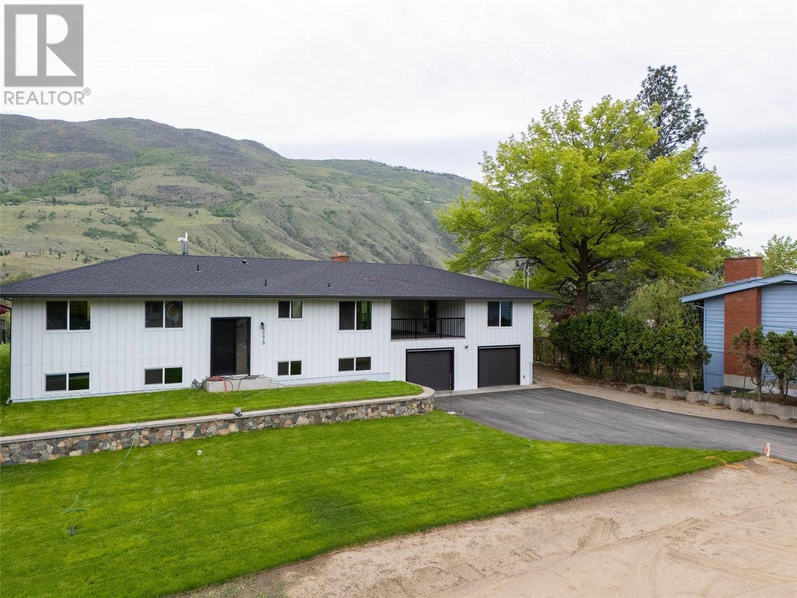 Kamloops, BC V2B6Y4,3279 SCHUBERT Road
