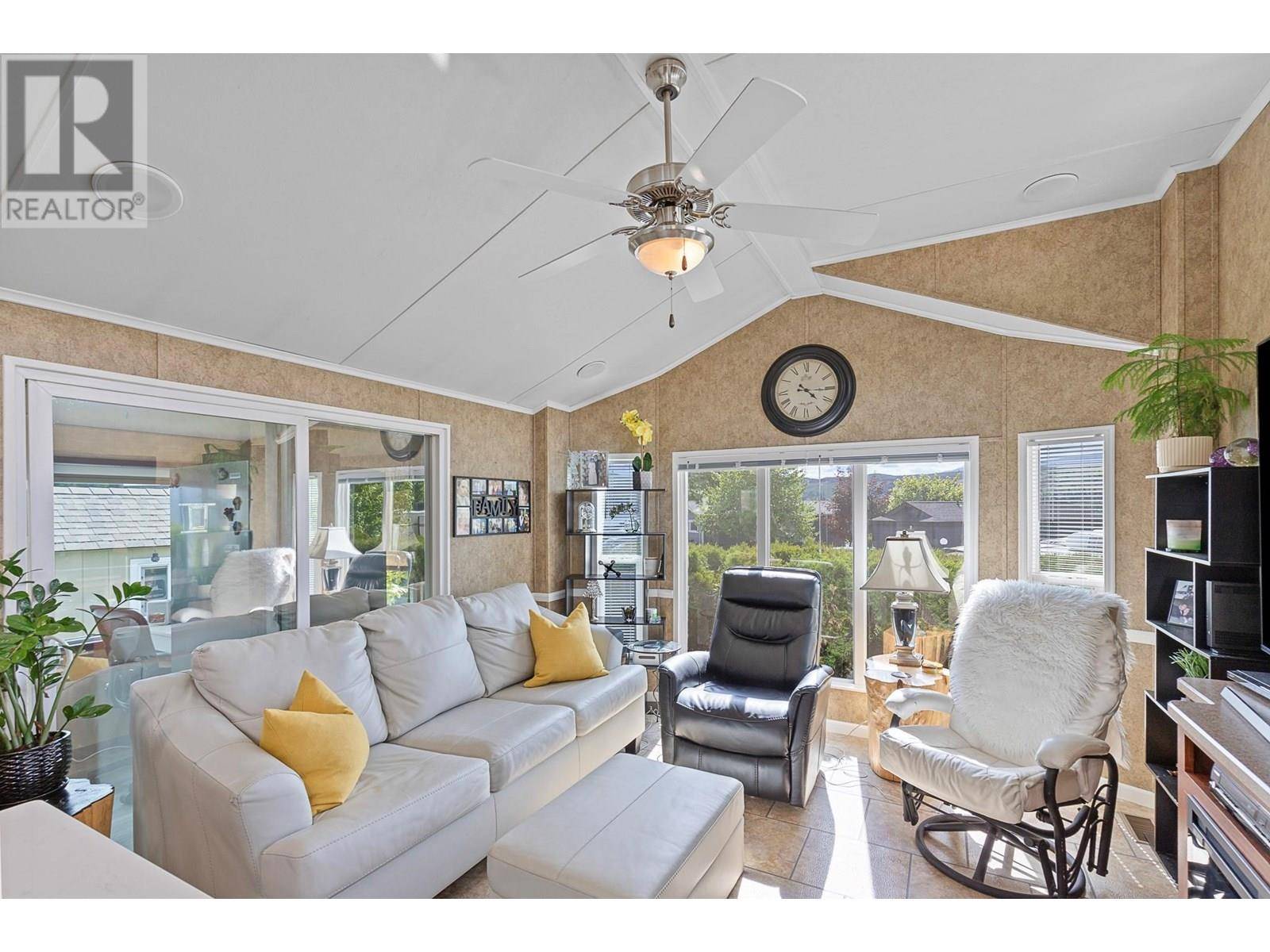 Vernon, BC V1B3W5,8000 Highland RD ##33