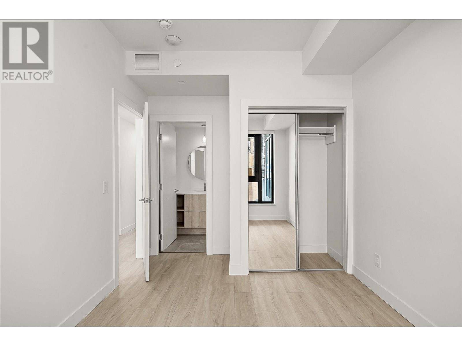 Kelowna, BC V1W3L2,3699 Capozzi RD #512
