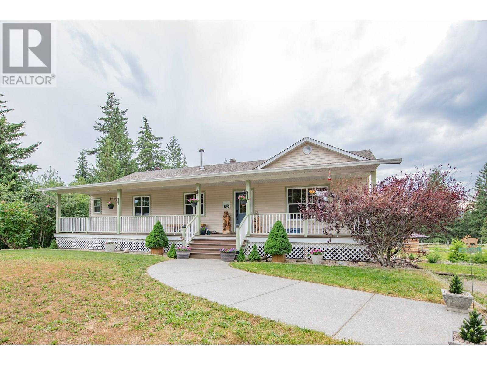 Lumby, BC V0E2G1,186 Louie View Drive