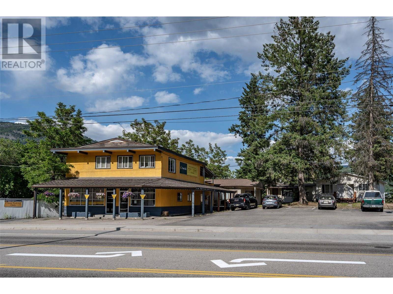 Castlegar, BC V1N1H8,1451 Columbia Avenue