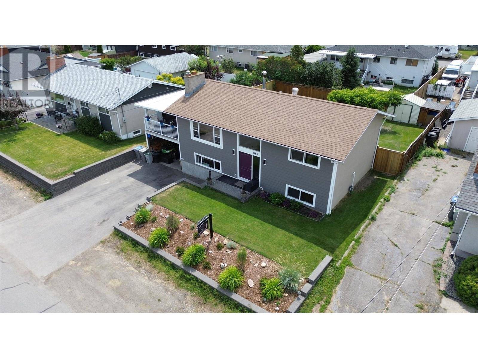 Kamloops, BC V2B1Z1,667 CUMBERLAND Avenue