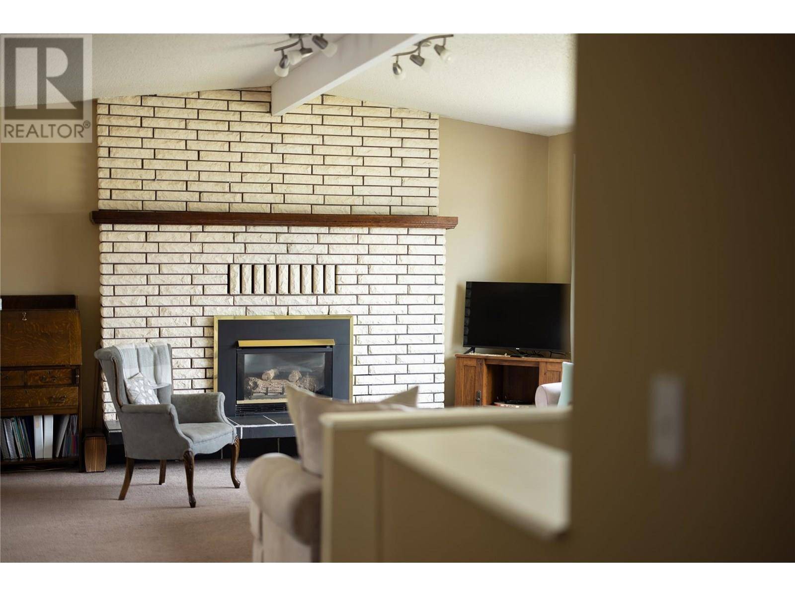 Vernon, BC V1T6Z6,3904 13 Street