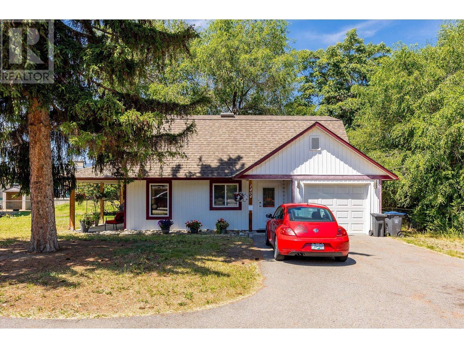 Kelowna, BC V1Y8H7,1404 Inkar Road