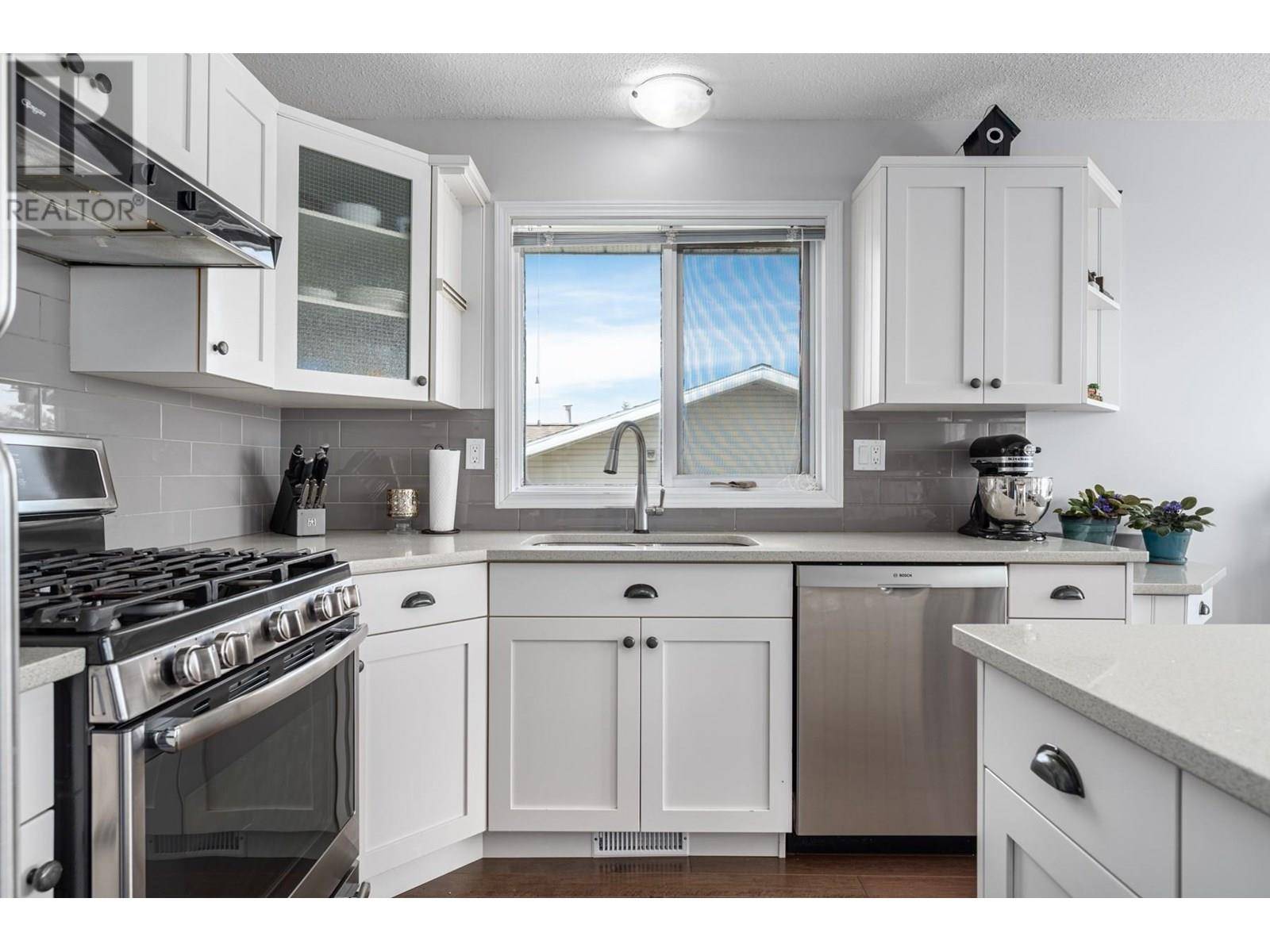 Kamloops, BC V1S1K5,818 GREYBRIAR Court