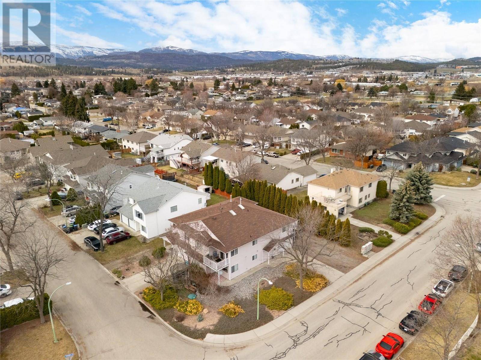 Kelowna, BC V1X7M9,430 MCLENNAN Crescent