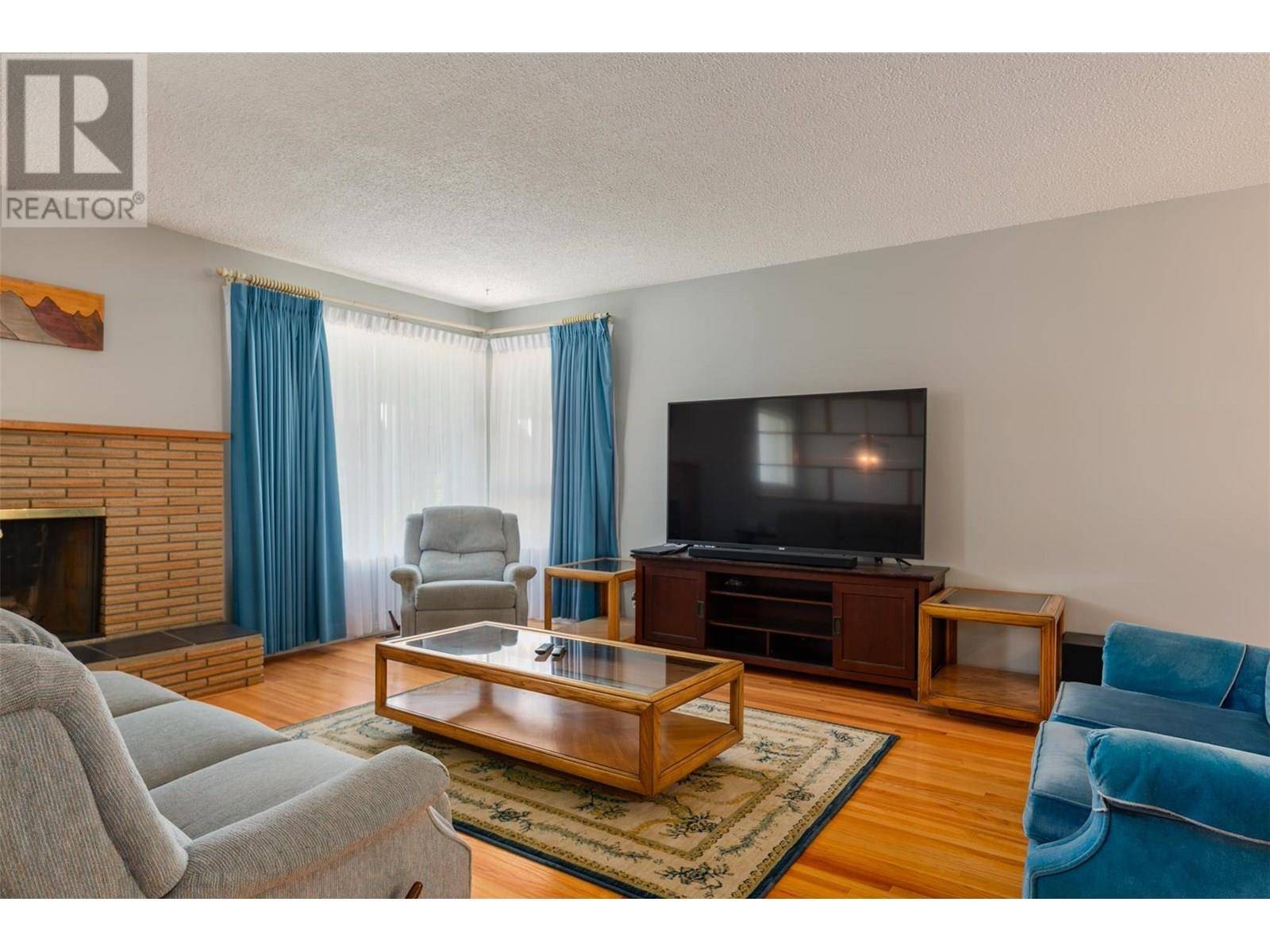 Trail, BC V1R2T9,3555 HIGHWAY Drive