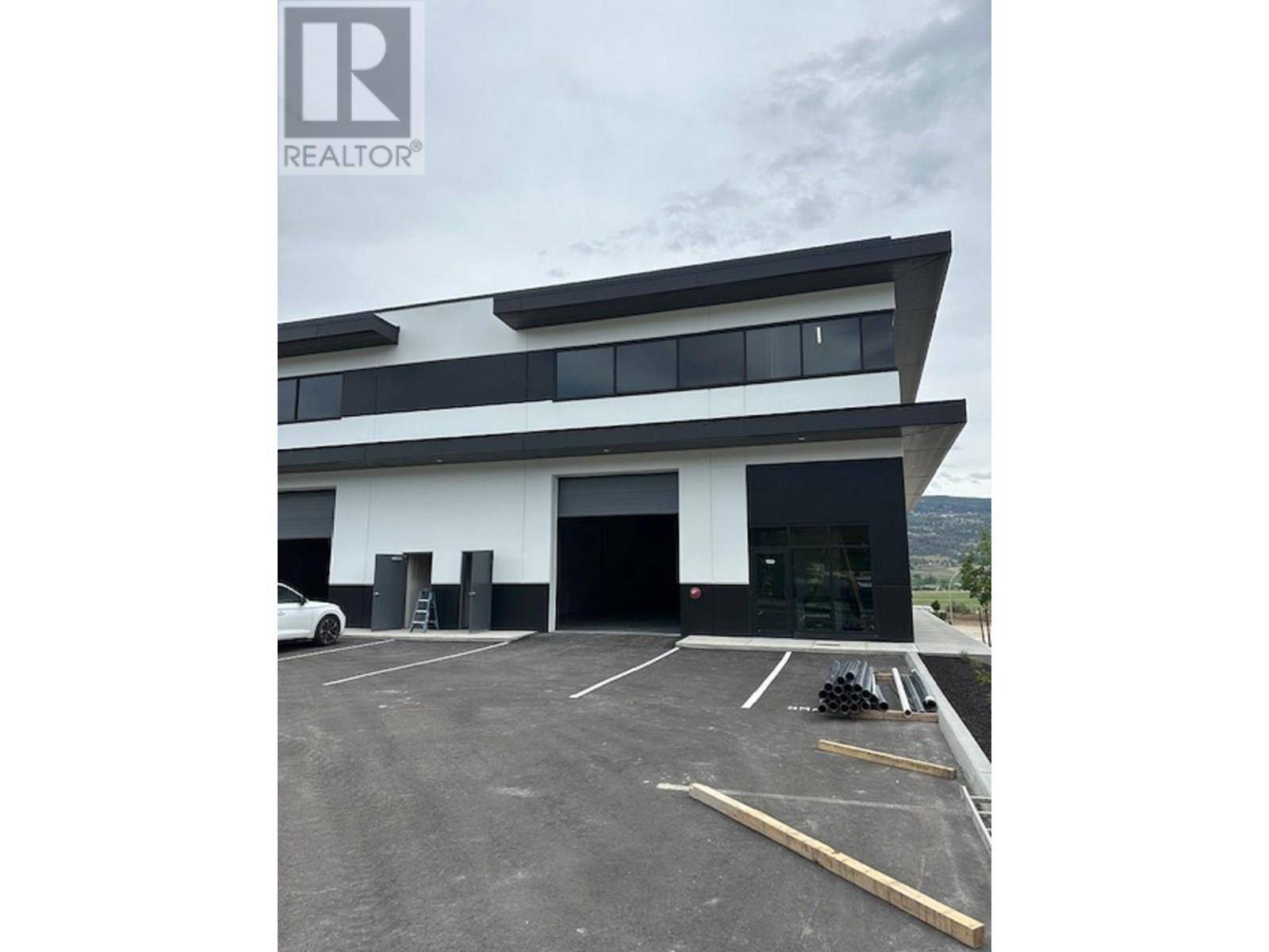 Kelowna, BC V1V2A4,2045 Matrix CRES #150