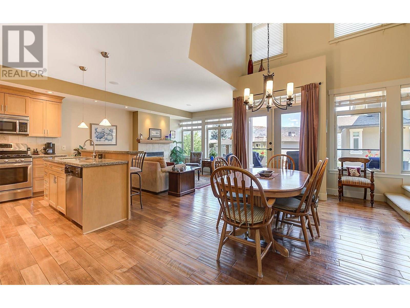 Peachland, BC V0H1X6,4356 Beach AVE #6