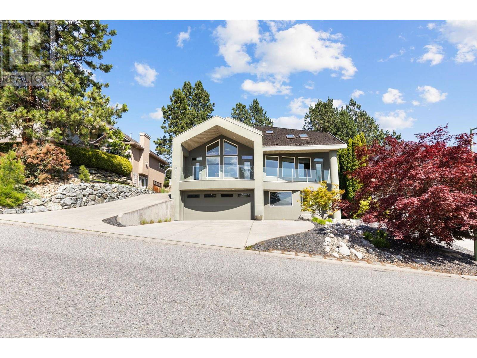Kelowna, BC V1V1Y2,2111 Lillooet Crescent