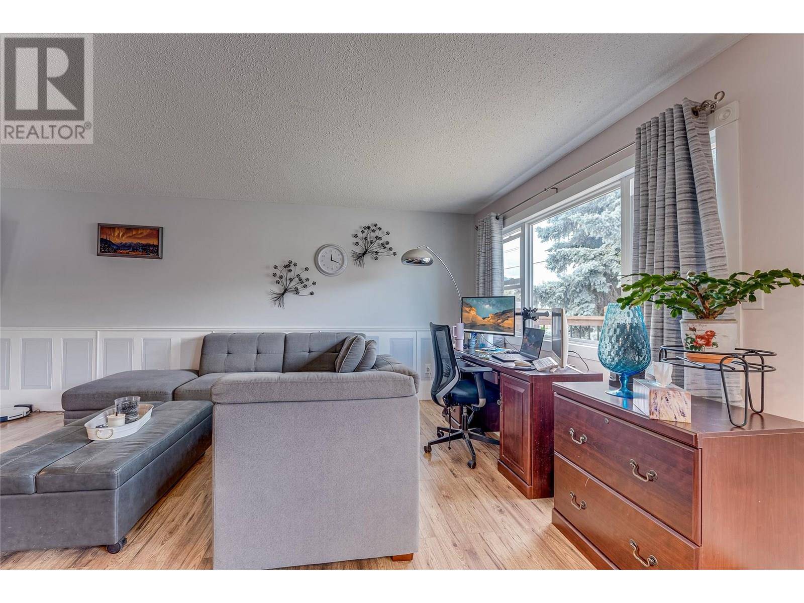 Vernon, BC V1T7P9,1603A 45 Street