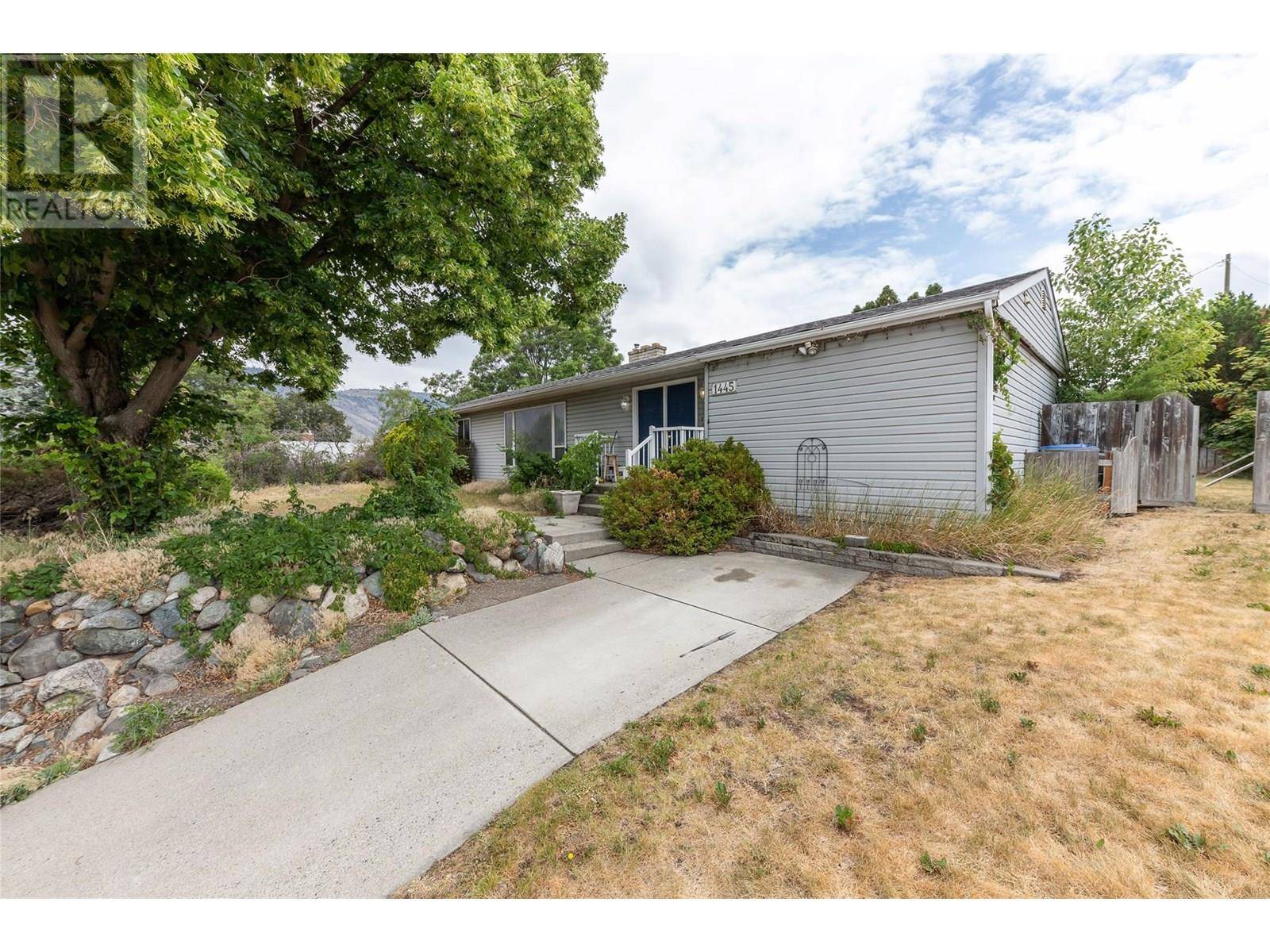 Kamloops, BC V2C2Z2,1445 Pine Crescent