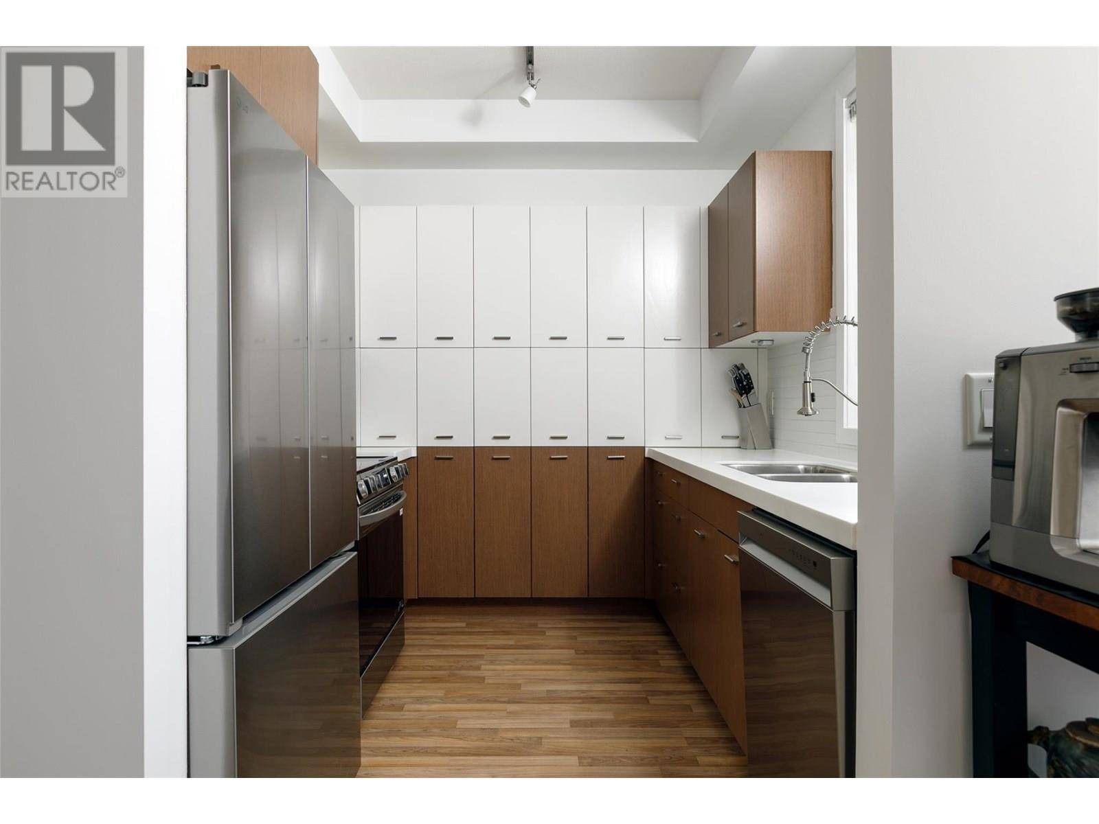 Kelowna, BC V1Y9Y8,1550 Dickson AVE #110