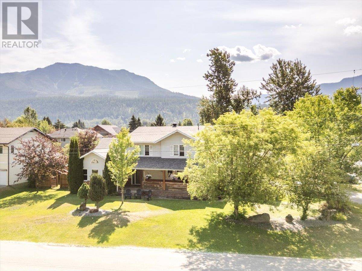 Fernie, BC V0B1M0,1102 12th Avenue