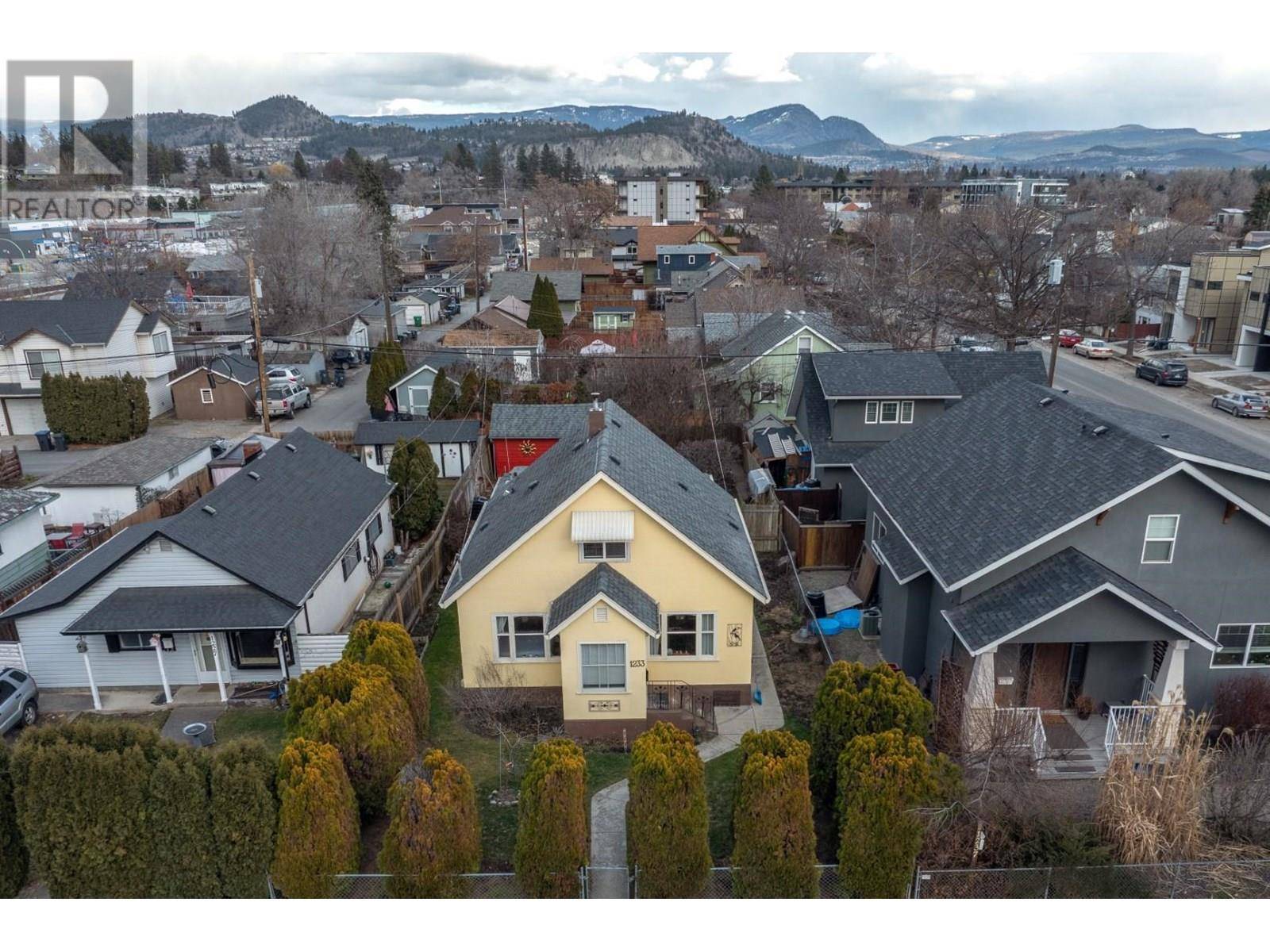 Kelowna, BC V1Y2W6,1233 Ethel Street