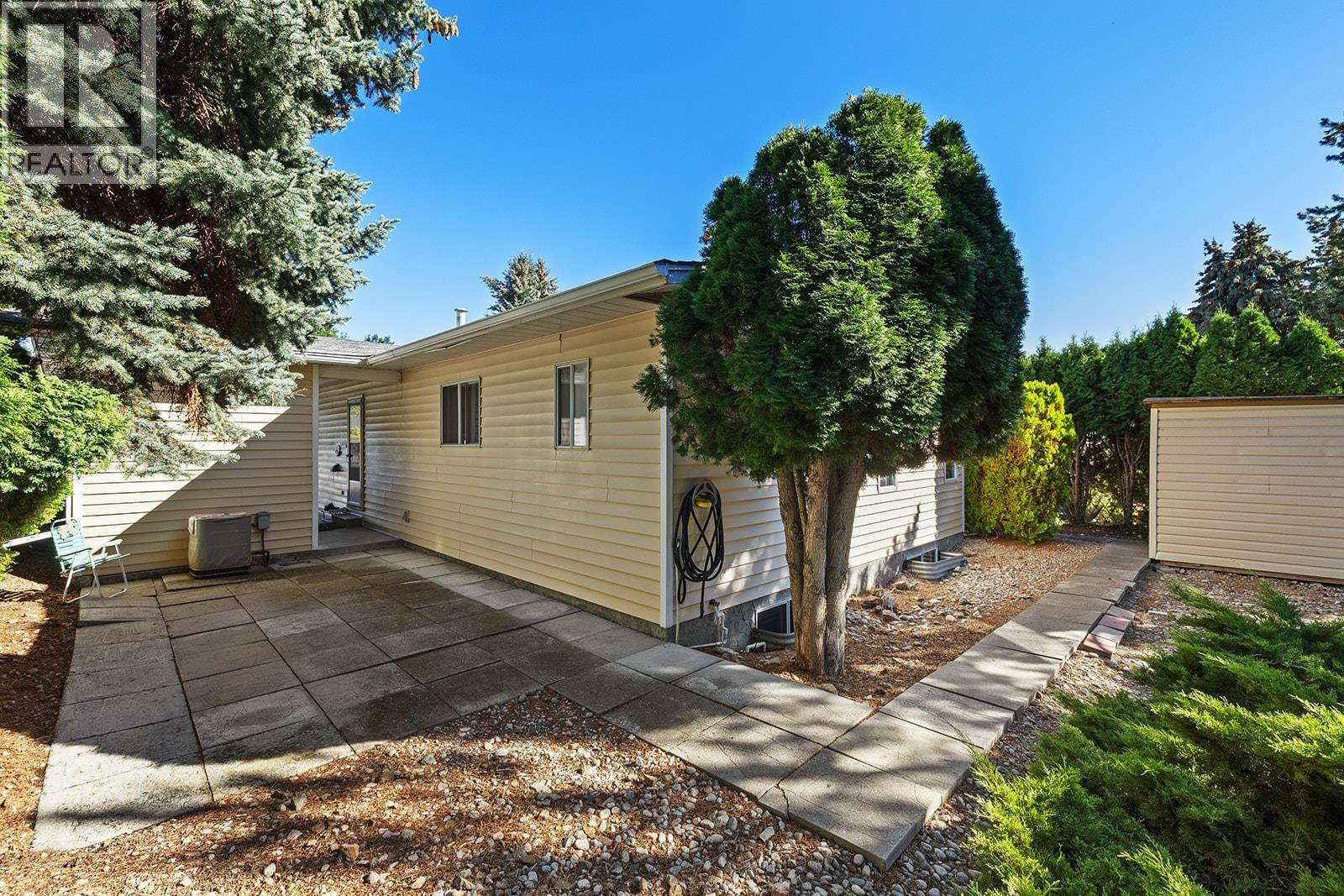 Summerland, BC V0H1Z6,17017 Snow AVE #3