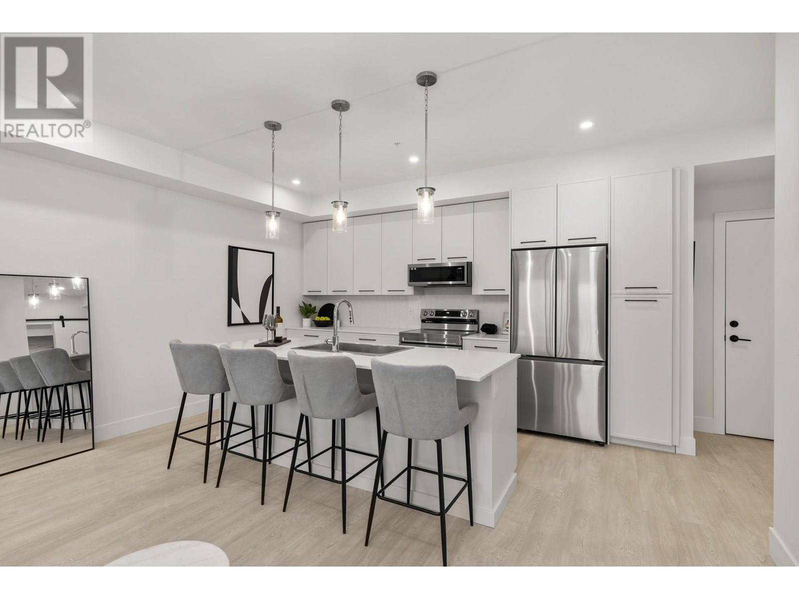 Kelowna, BC V1Y5T7,1220 Pacific AVE #406