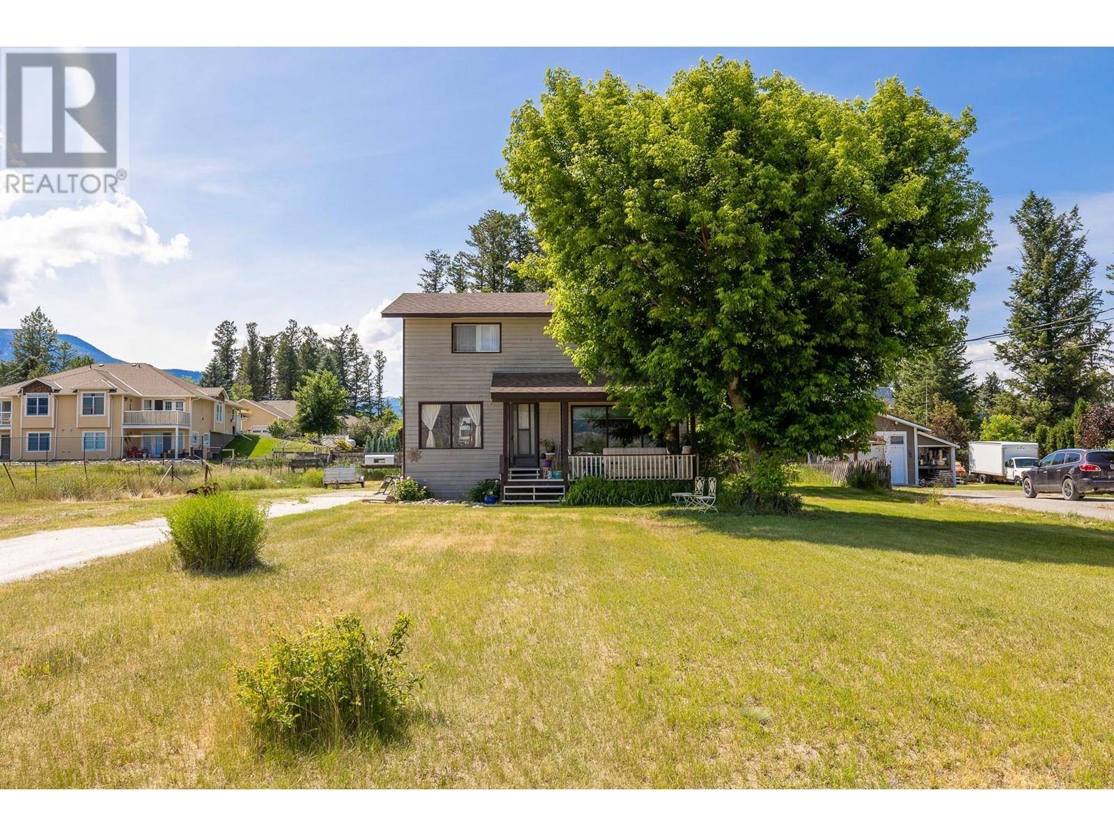 Invermere, BC V0A1K4,1012 11 Avenue