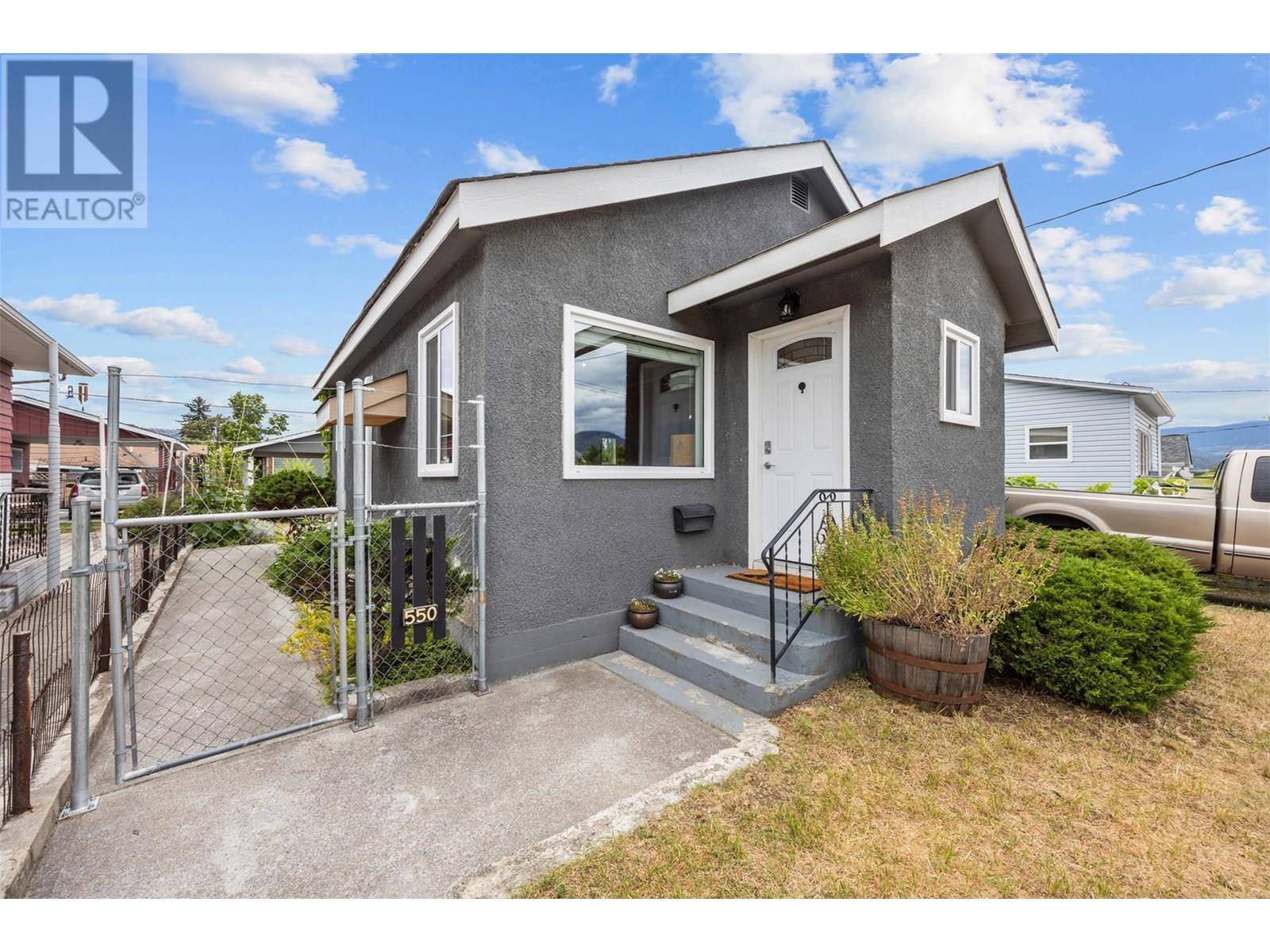 Penticton, BC V2A2P6,550 BENNETT Avenue