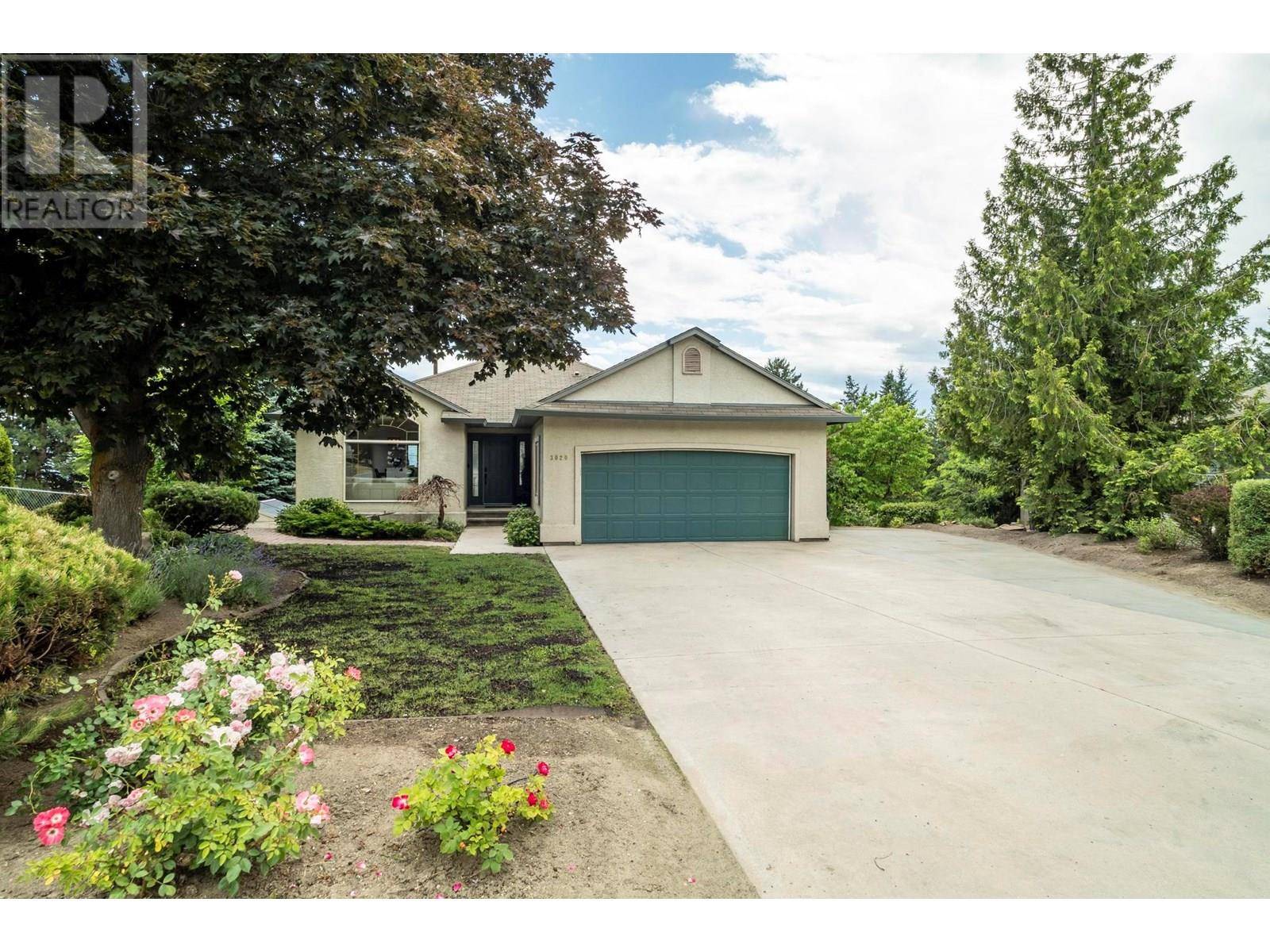 West Kelowna, BC V4T2M7,3020 Copper Ridge Court