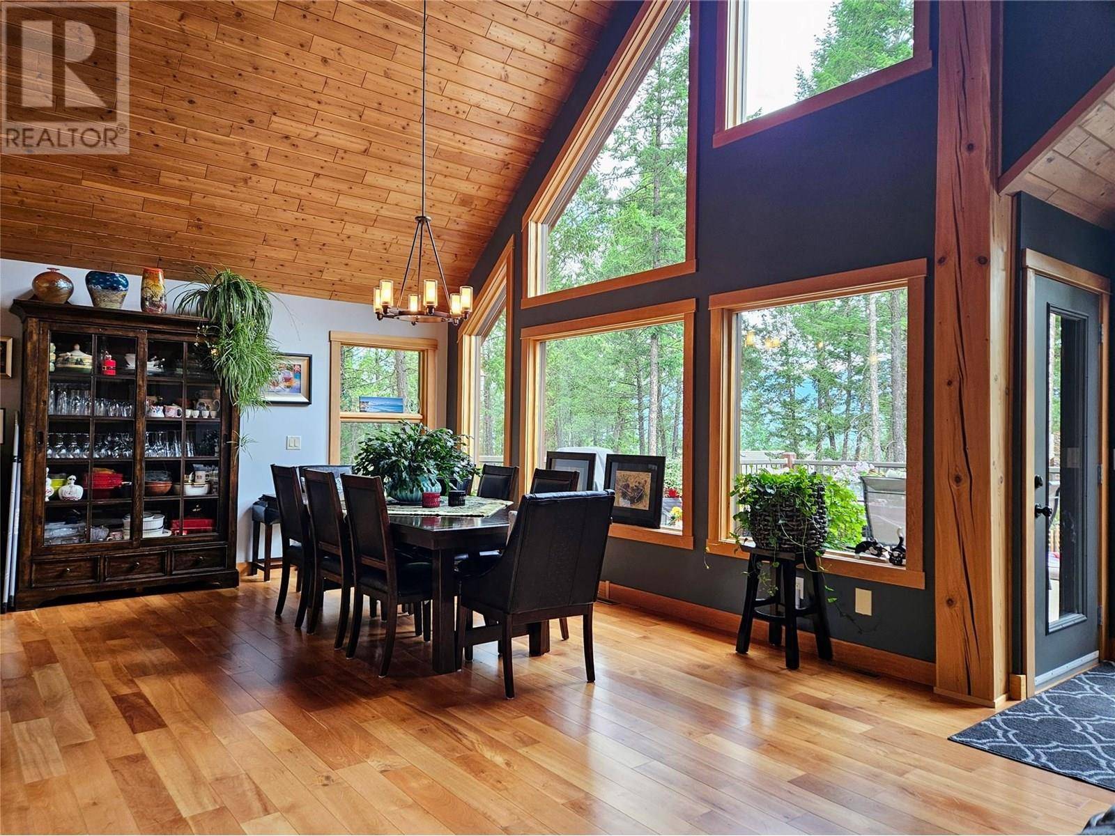 Invermere, BC V0A1K6,2517 Cobblestone Trail