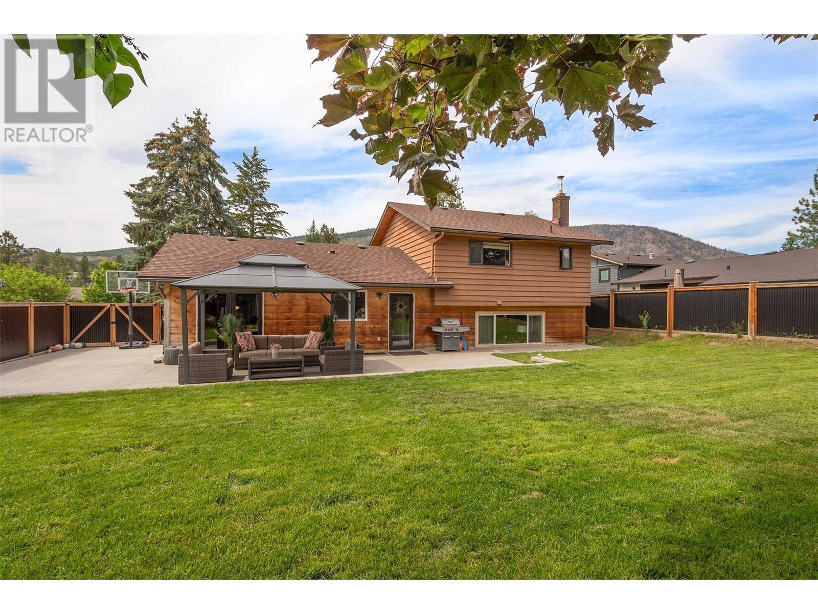 West Kelowna, BC V4T1T4,3117 Shannon Place