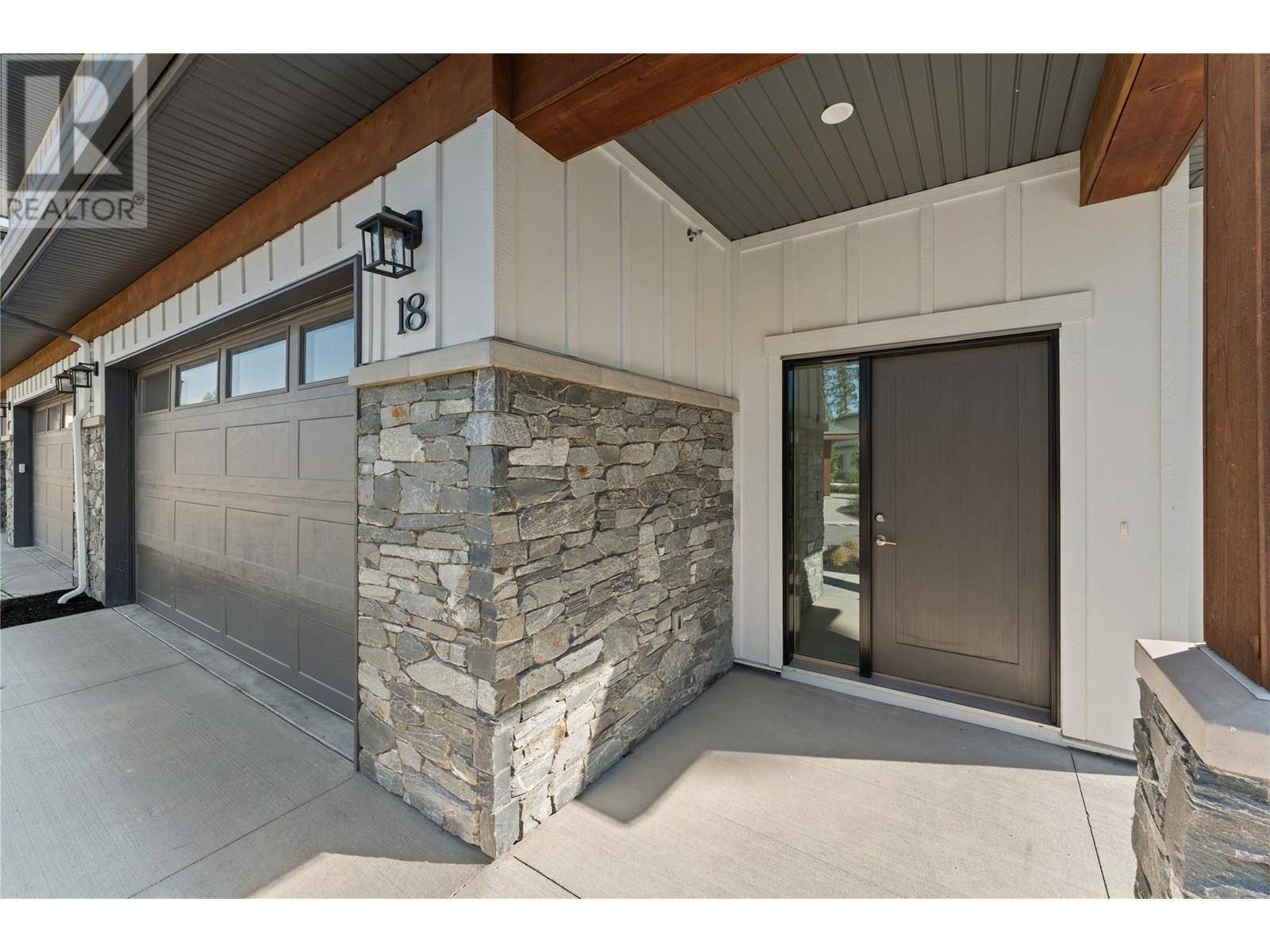 Kelowna, BC V1V0H6,1979 Country Club DR #18