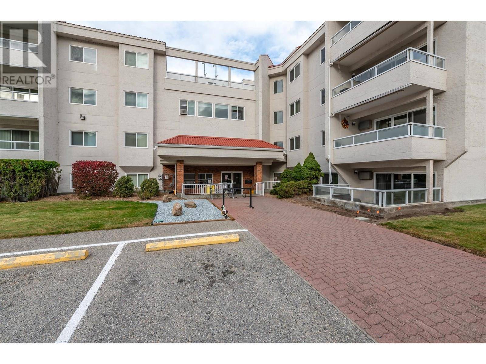 Penticton, BC V2A3V5,284 YORKTON AVE #404