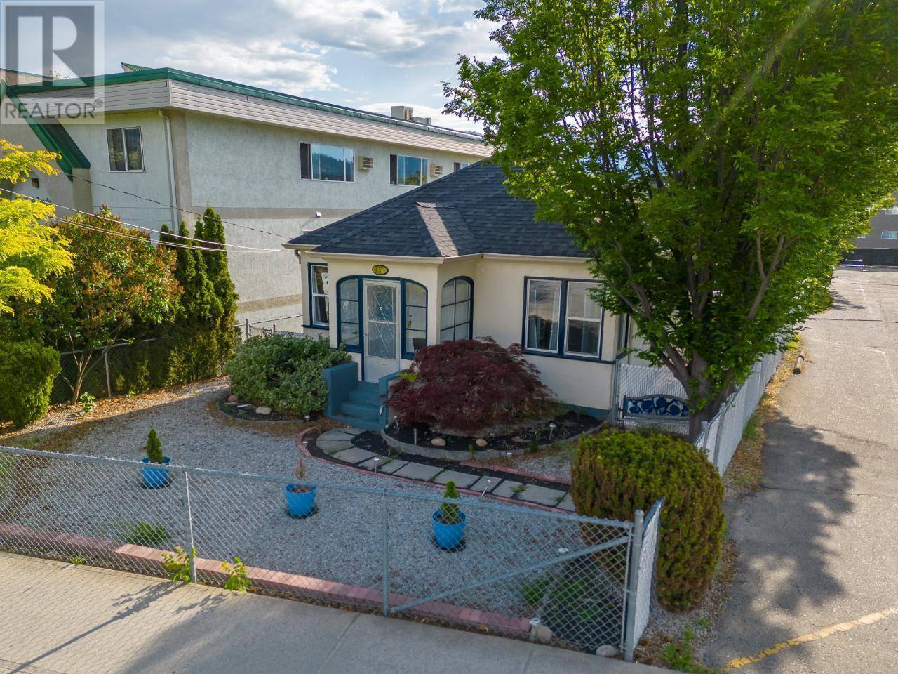 Penticton, BC V2A5E3,857 Main Street