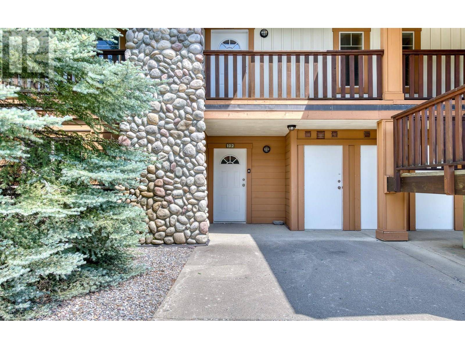 Fernie, BC V0B1M7,34 Rivermount PL #102B