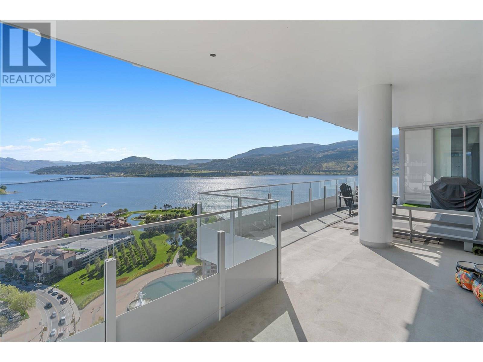 Kelowna, BC V1Y0L4,1181 Sunset DR #2802