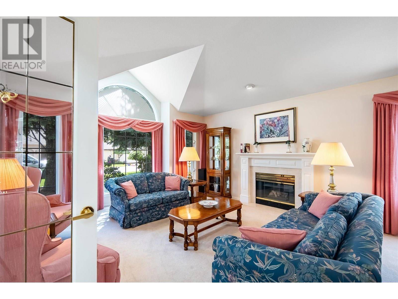 Kelowna, BC V1V1P8,595 Yates RD #38