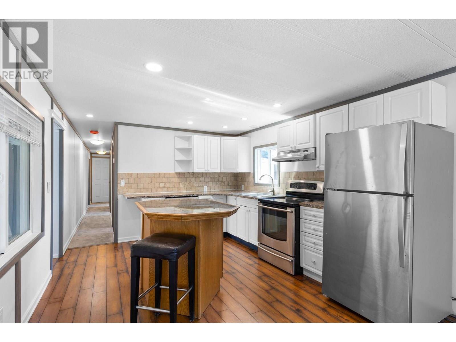 Westbank, BC V4T2A8,2065 Boucherie RD #57