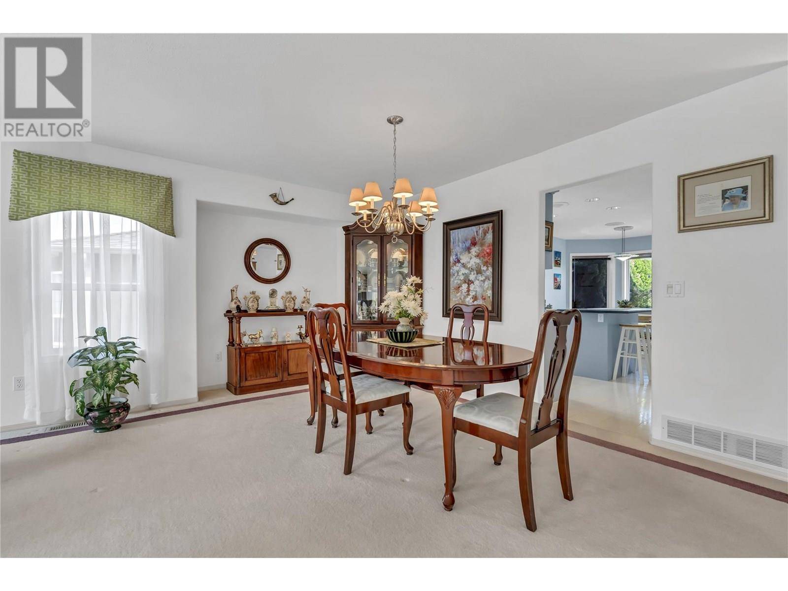 Penticton, BC V2A8N7,461 RIDGE Road