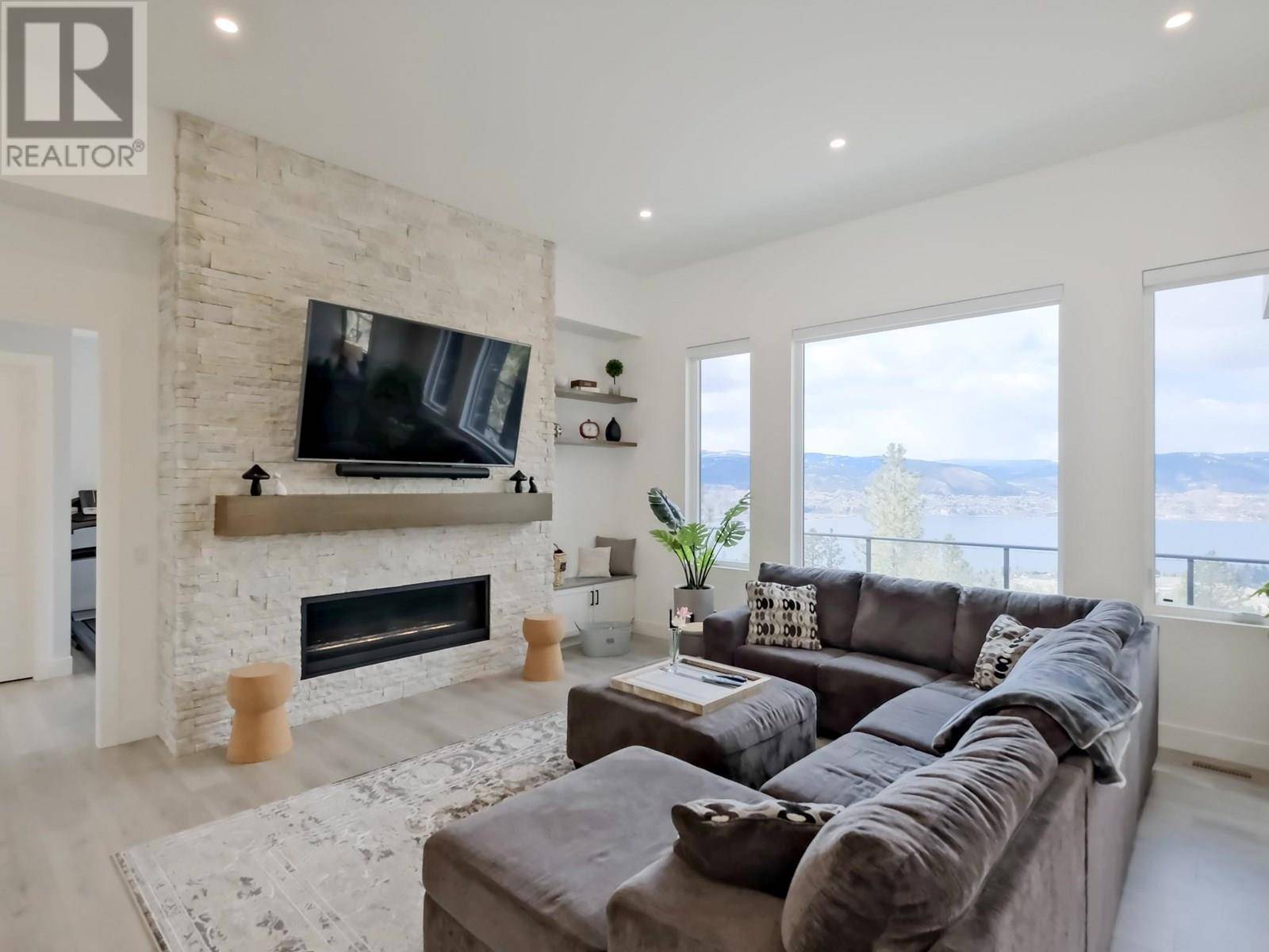 Naramata, BC V0H1N0,2965 OUTLOOK Way
