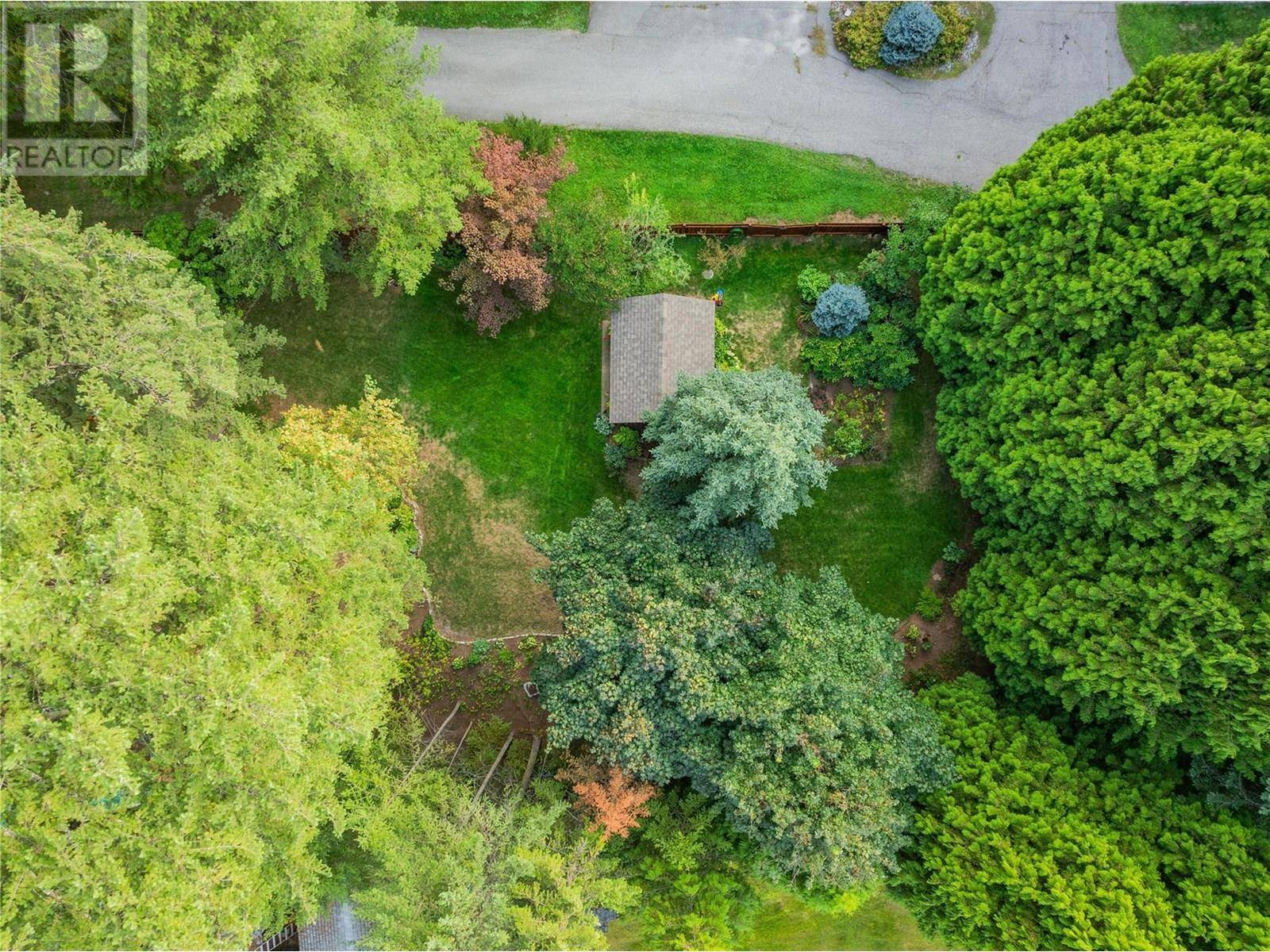 Castlegar, BC V1N3P1,2504 14TH Avenue