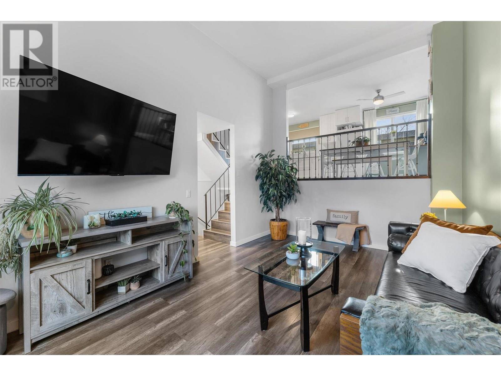 Kelowna, BC V1Y4B4,1985 Burtch RD #9