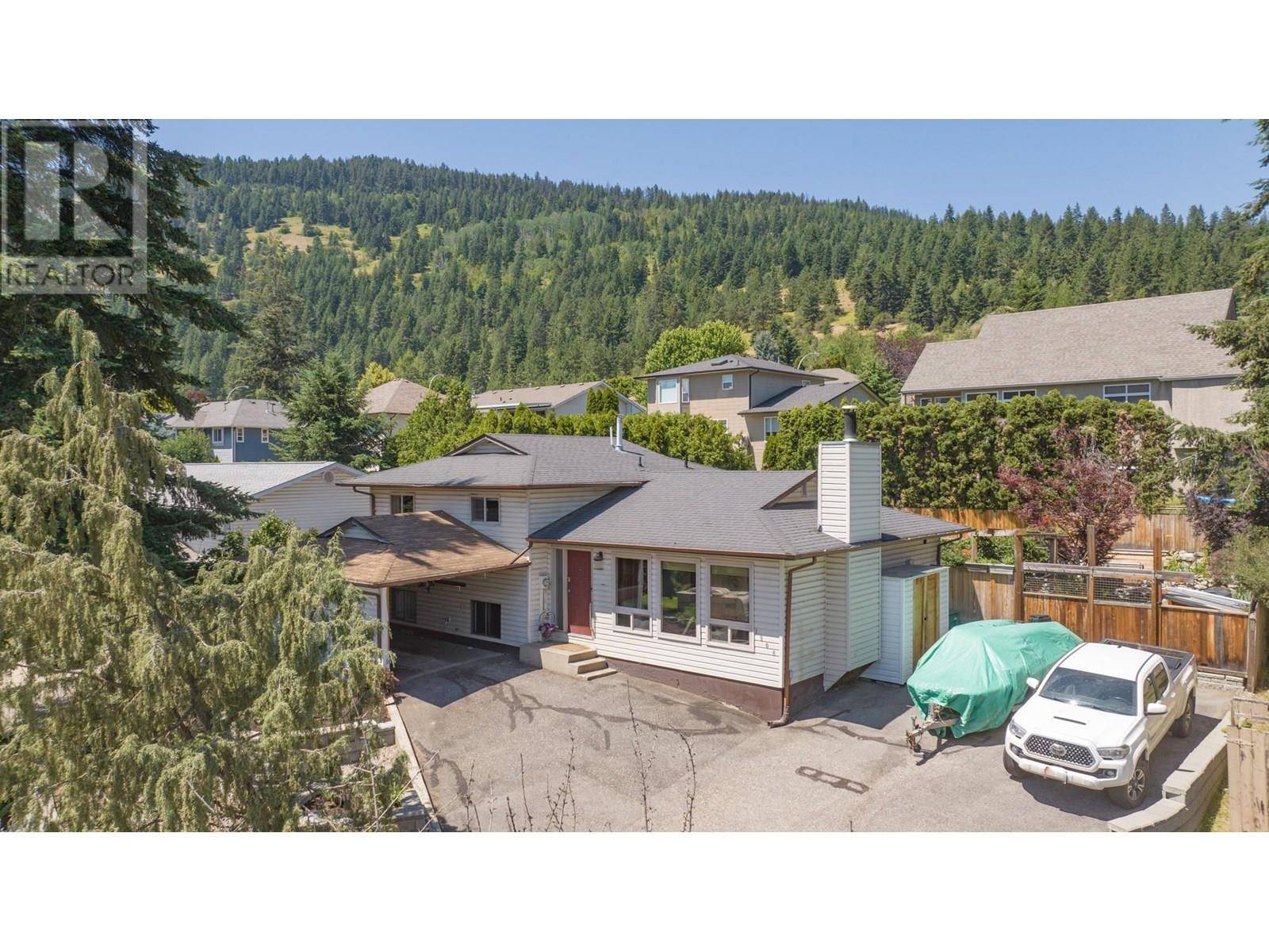 Lumby, BC V0E2G0,1908 Saddleview Avenue