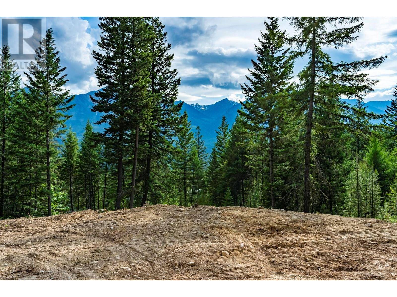 Golden, BC V0A1H2,Lot 31 COUGAR Drive