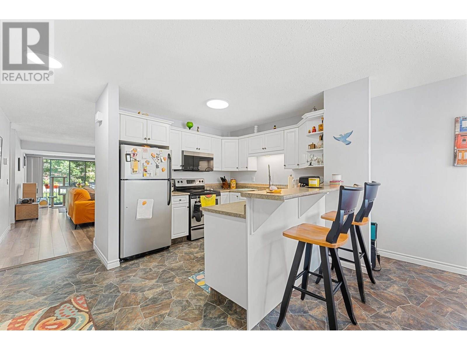Kelowna, BC V1X4G8,290 Mills RD #201