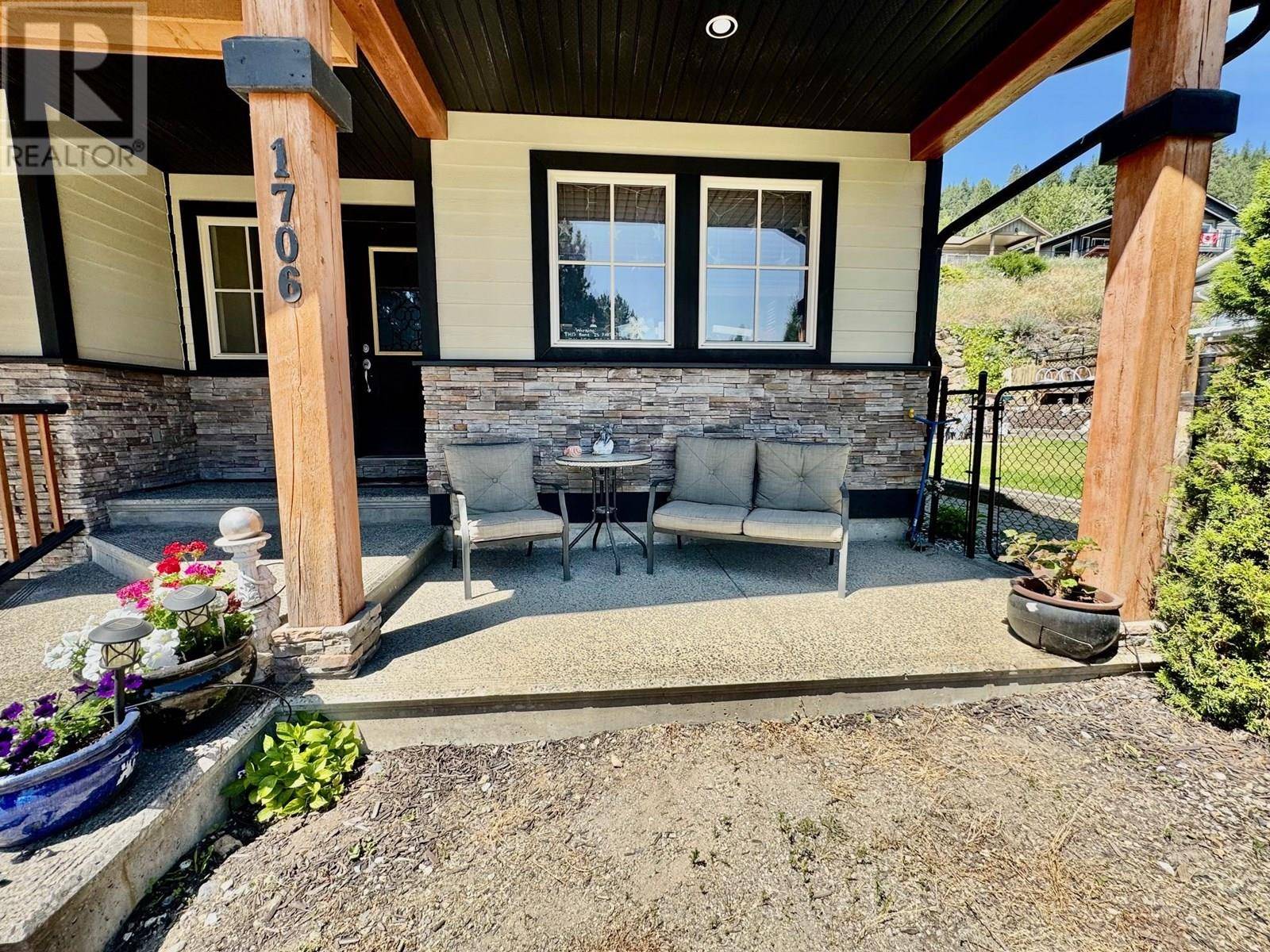 Lumby, BC V0E2G0,1706 Grandview Avenue