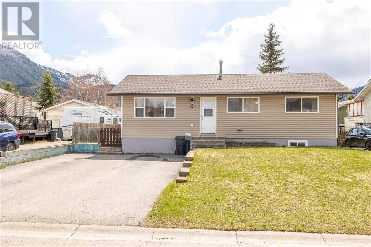 Sparwood, BC V0B2G0,411 Whitebirch Crescent