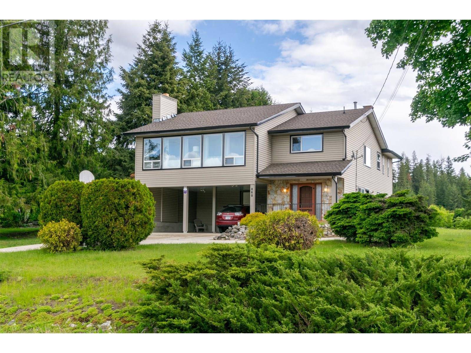 Salmon Arm, BC V1E2C5,860 33 Street SE
