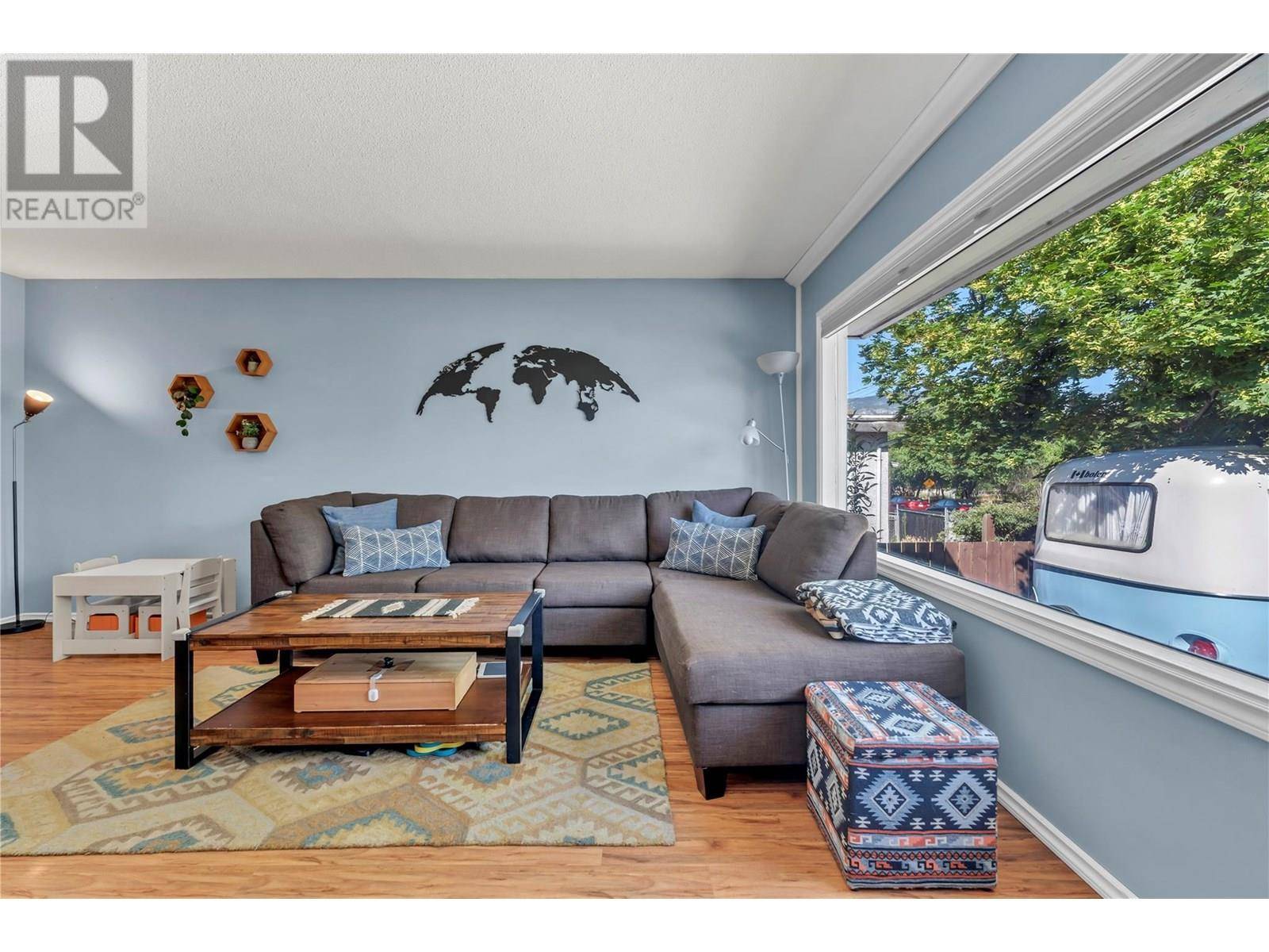 Penticton, BC V2A2C7,550 Gahan Avenue