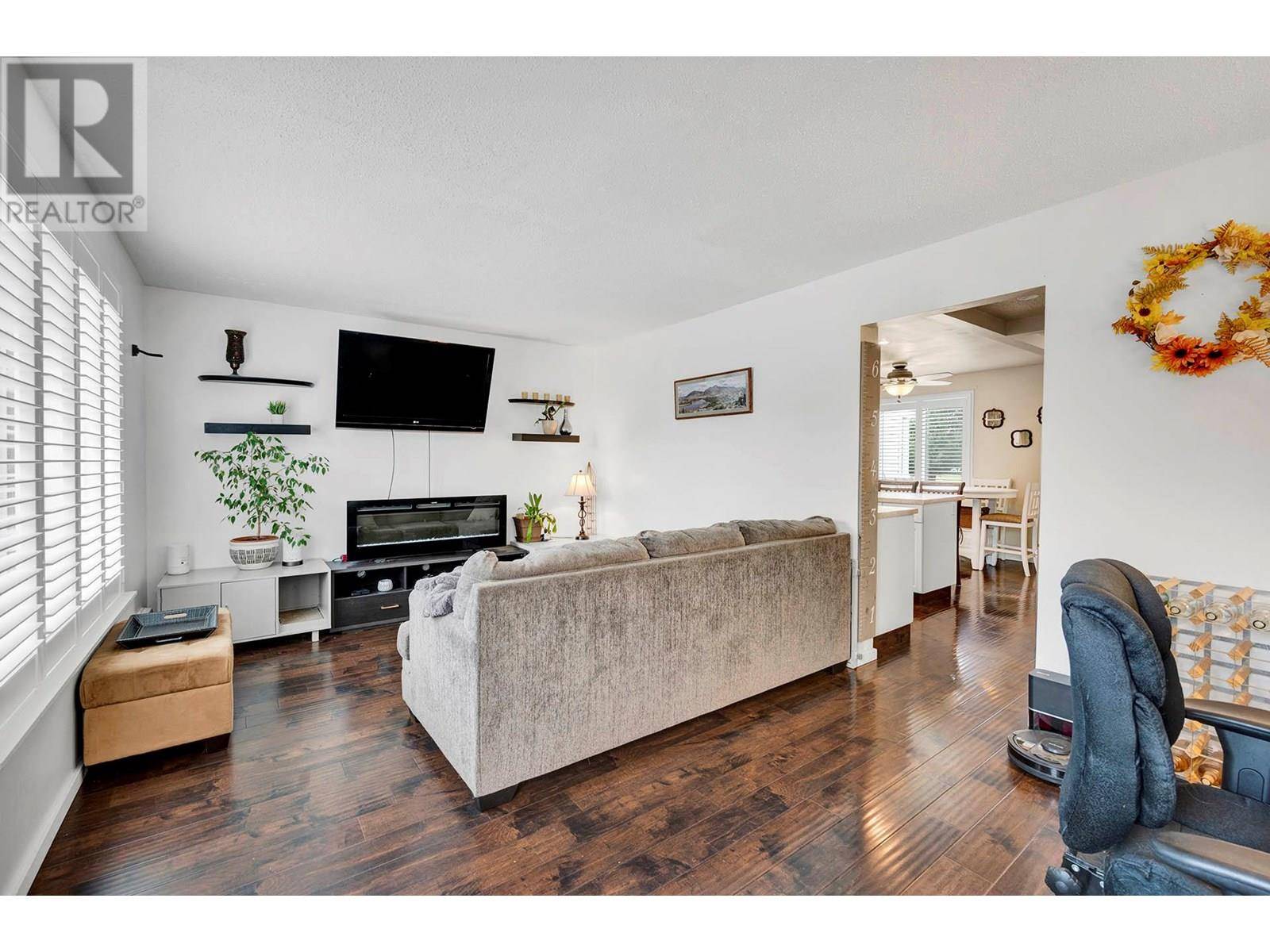 Kamloops, BC V2B6X1,2568 SANDPIPER DR #52