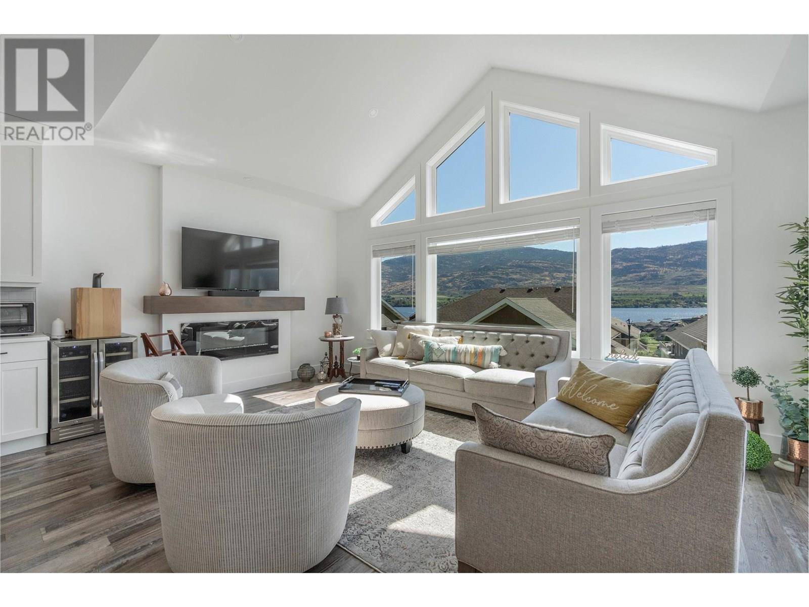 Oliver, BC V0H1T1,2450 Radio Tower RD #252